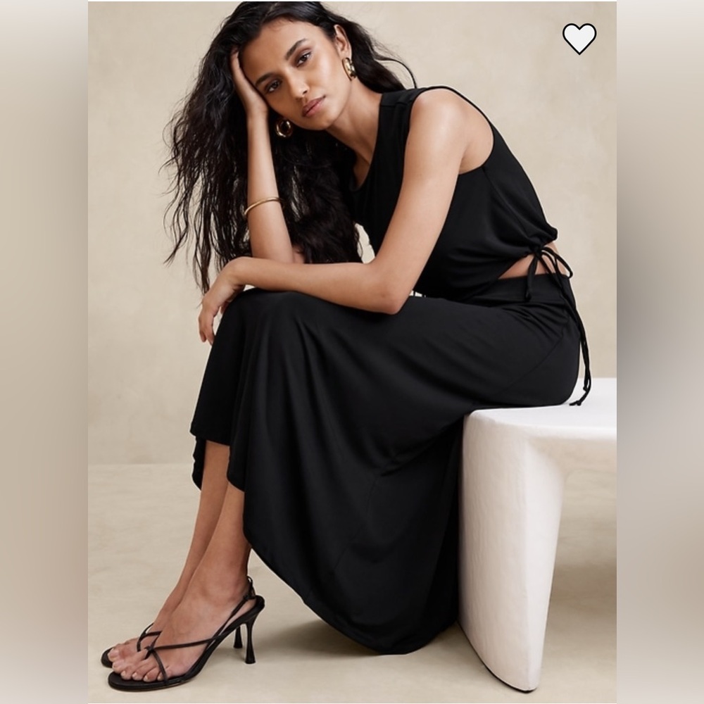 Banana Republic Bubble Hem Crop